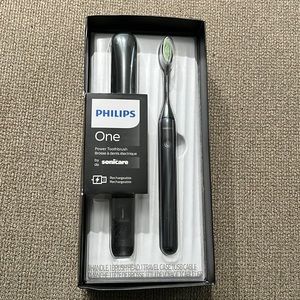 Philips toothbrush NWT